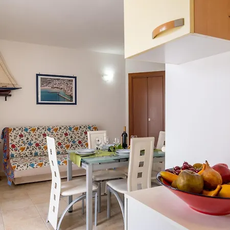 Iris In Salento Apartment *